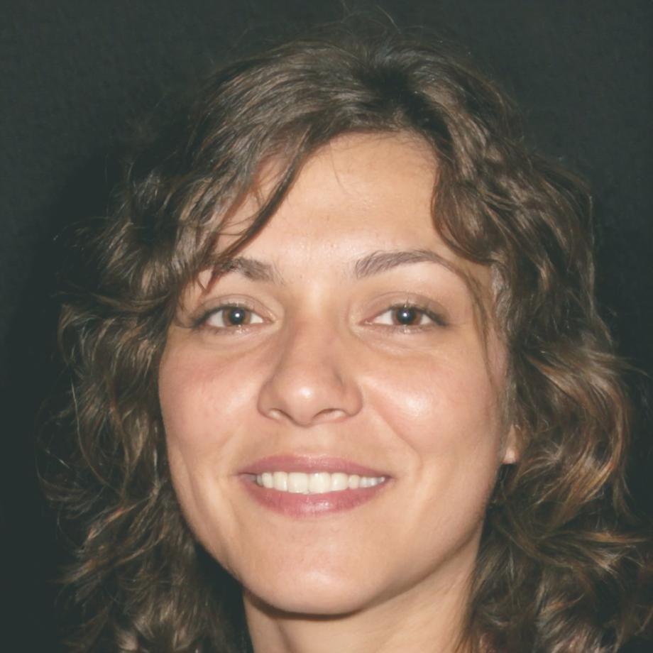 Portrait de Kenza Mansouri, formatrice AR/VR